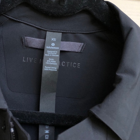 Lululemon LAB NEXUS bomber jacket! - Picture 6 of 6